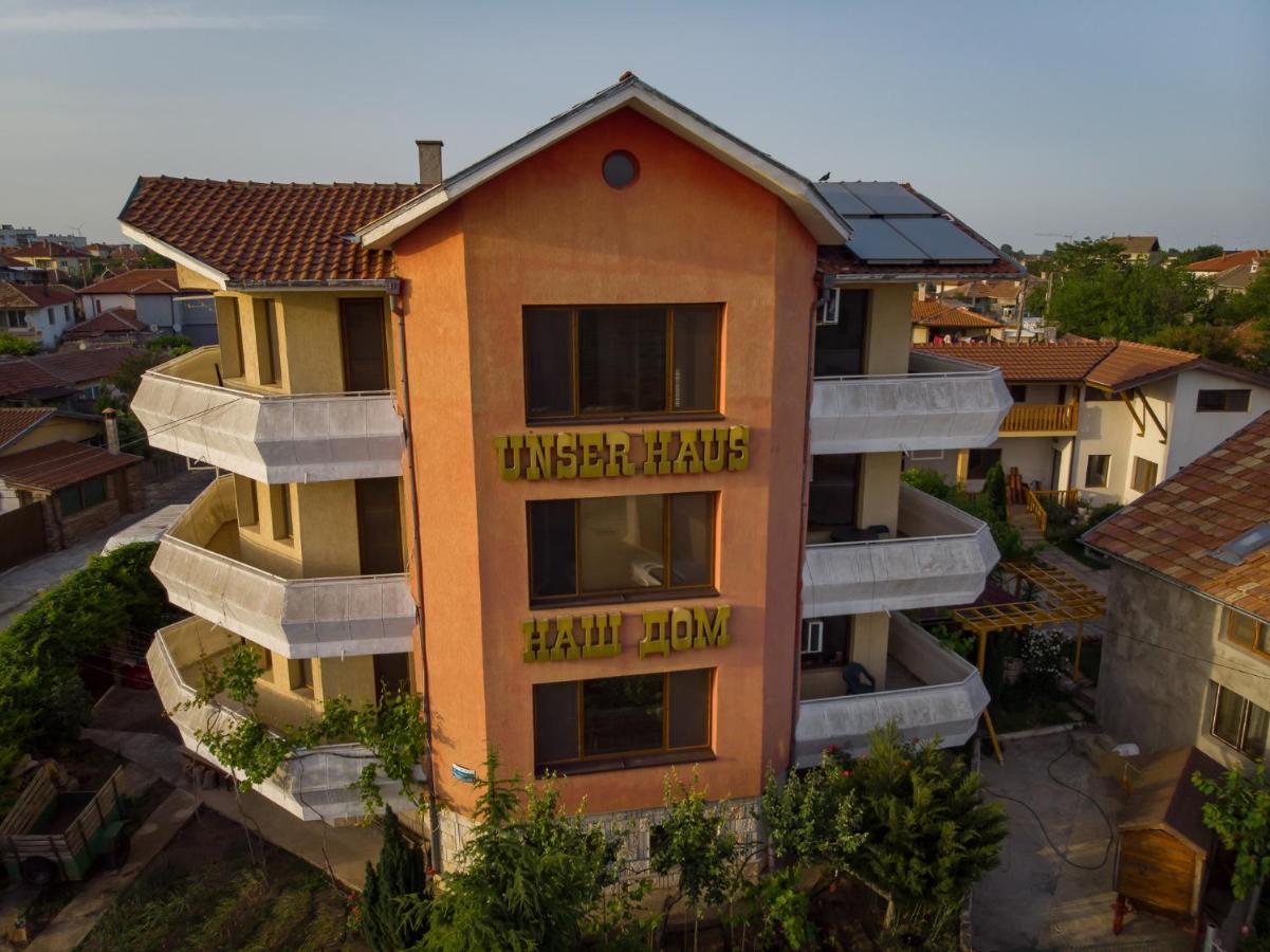 Guest House Nash Dom Kavarna Exterior foto