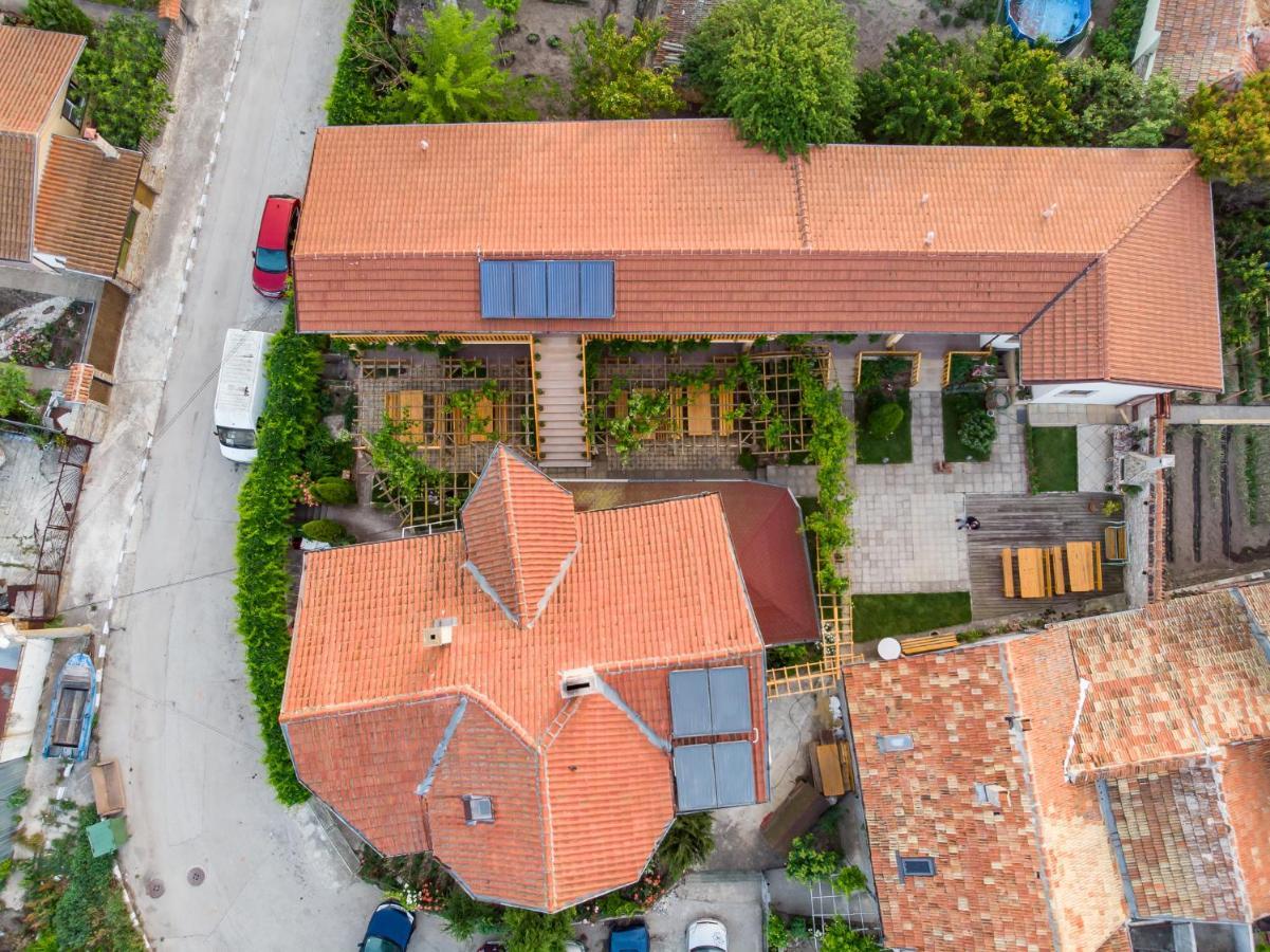 Guest House Nash Dom Kavarna Exterior foto