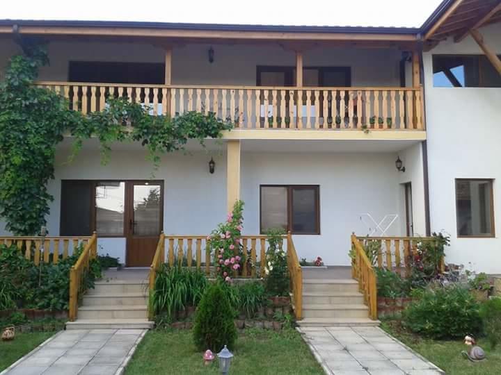 Guest House Nash Dom Kavarna Exterior foto