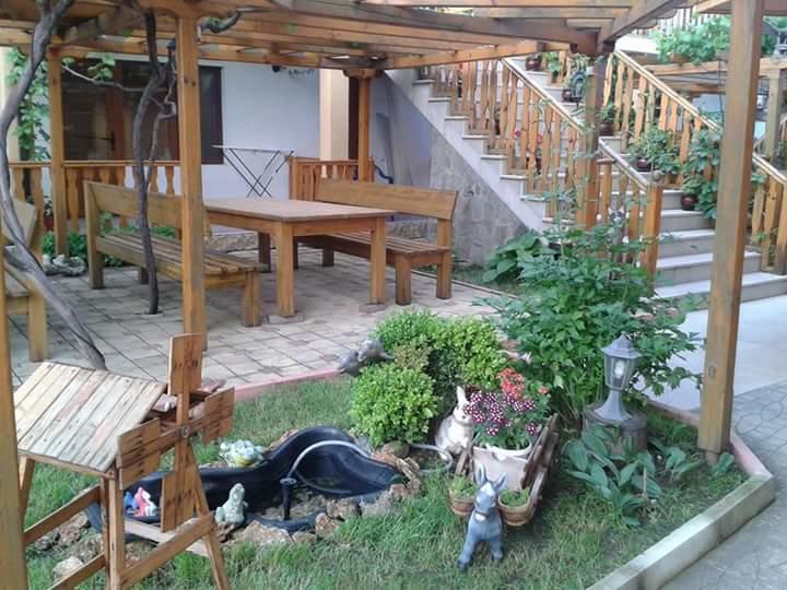Guest House Nash Dom Kavarna Exterior foto