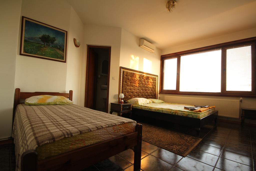 Guest House Nash Dom Kavarna Exterior foto