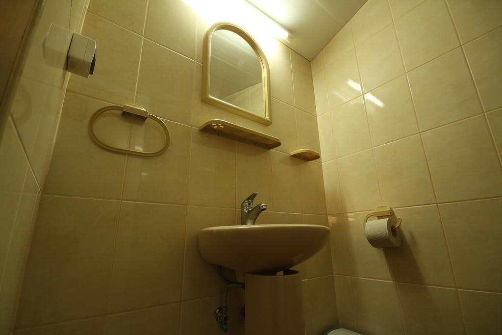 Guest House Nash Dom Kavarna Exterior foto